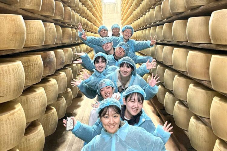 イタリア・パルマでフィールドワーク　農学部・食料農業社会学研究室（片野洋平准教授）