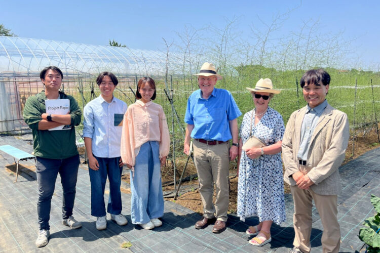 英国屈指のアスパラガス生産者が野菜園芸学研究室（元木悟教授）を訪問｜農学部