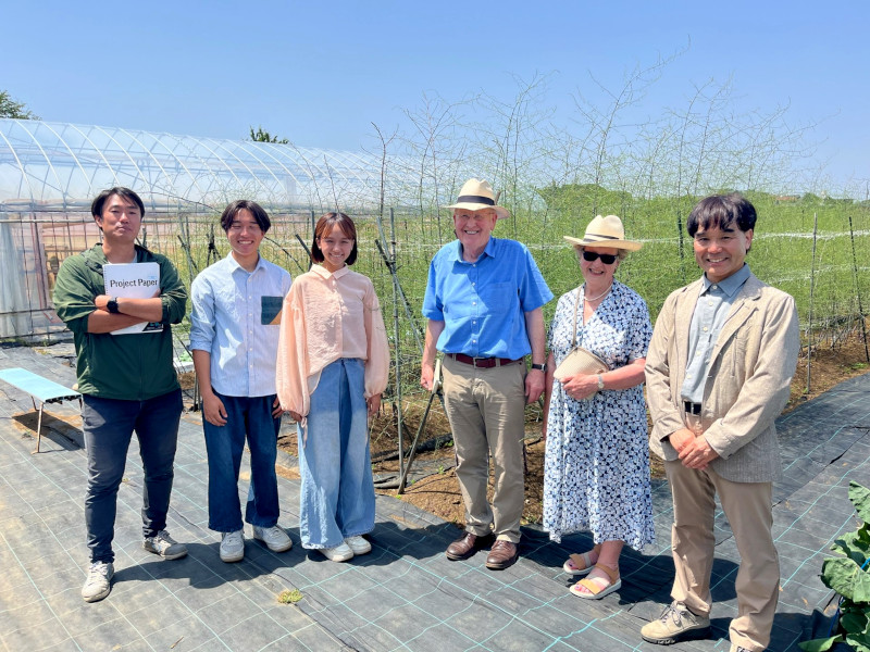 英国屈指のアスパラガス生産者が野菜園芸学研究室（元木悟教授）を訪問｜農学部