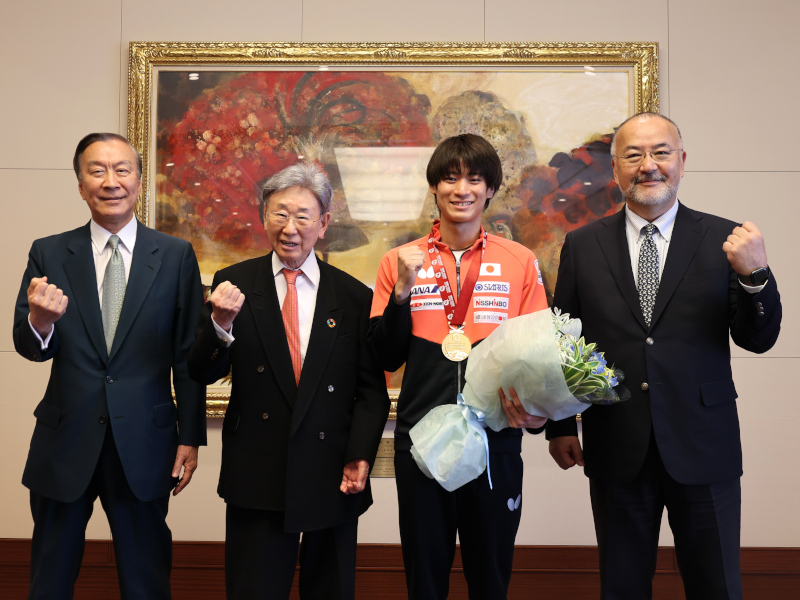 戸上隼輔選手が世界卓球2025の金メダル獲得を報告――ドイツでの生活とロス五輪への意気込みを語る