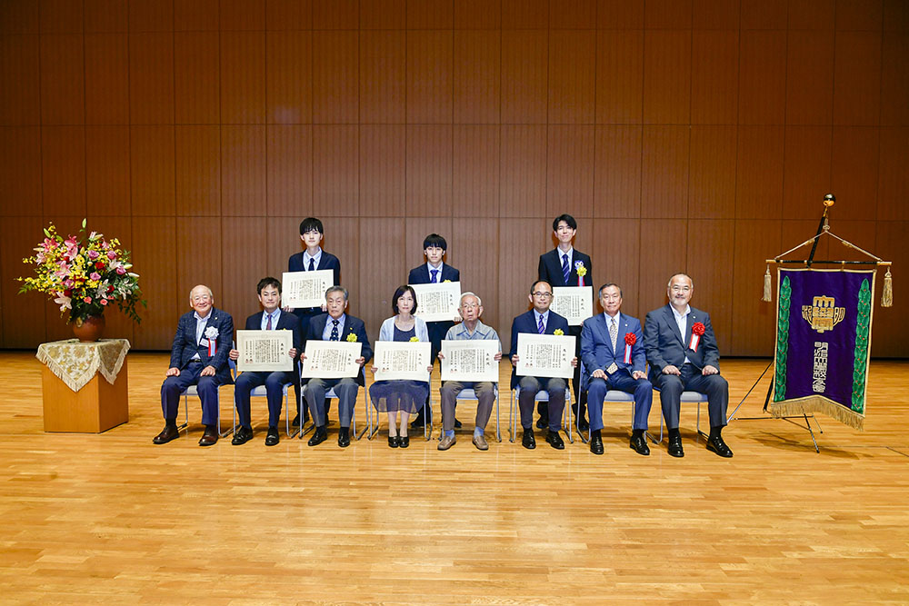 代議員総会_親子孫三代卒業者表彰