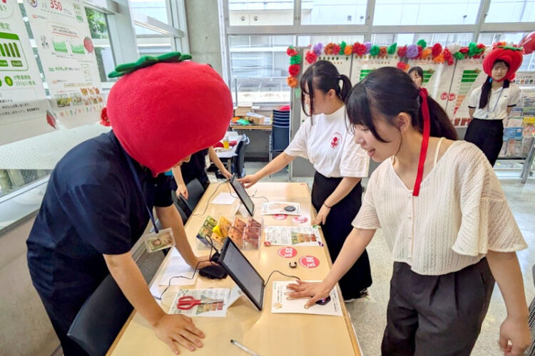 学生の野菜摂取を促進「カゴメ食堂」「ベジチェック」を開催│農学部・本所ゼミ