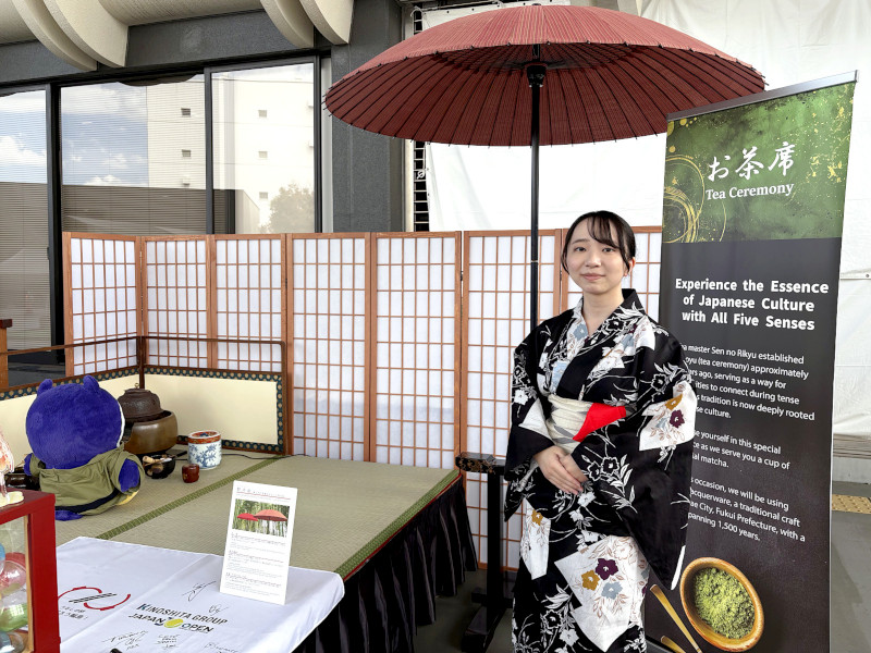 福井県鯖江市の越前漆器PRイベントに参加。ジャパンオープンテニス会場でお点前を披露│高橋ちかのさん