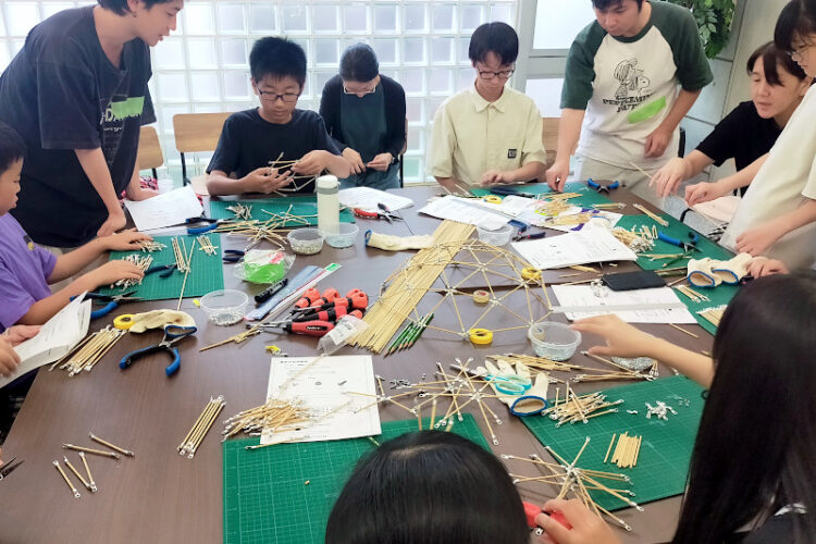 小中学生対象「夏休み科学教室」を開催│理工学部