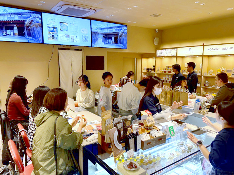 福井県南越前町の魅力を首都圏へ発信「つるし柿ワークショップ」を都内で開催｜政治経済学部・奥山ゼミ