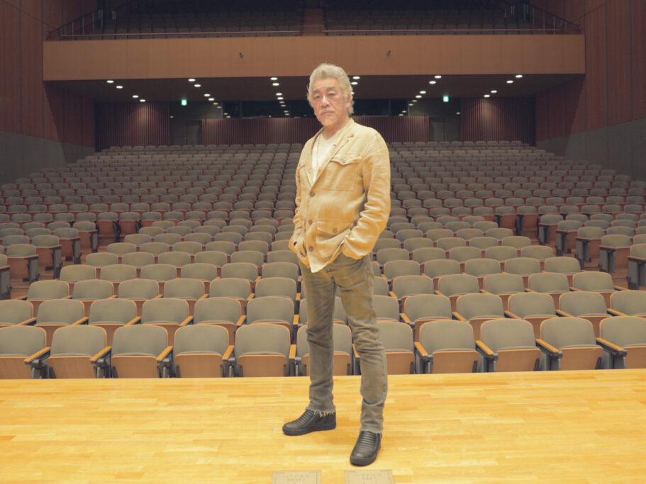 宇崎竜童さんインタビュー｜明治大学は音楽家としての基礎を作った場所