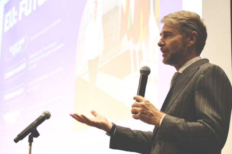 駐日デンマーク王国大使による講演会を実施｜政治経済学部・倉地ゼミ