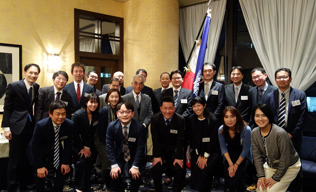 明治大学商学部生田保夫ゼミ紫紺会