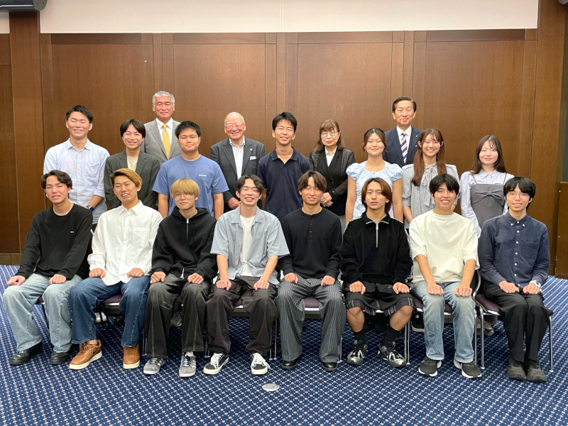 「つなげ！紫紺の“たすき”」奨学金