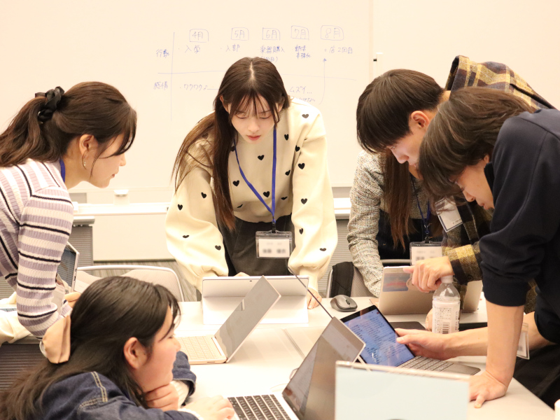 DXをテーマに「実践キャリア支援講座」――博報堂、TOPPAN、オプトの実務者が講師に｜情報コミュニケーション学部