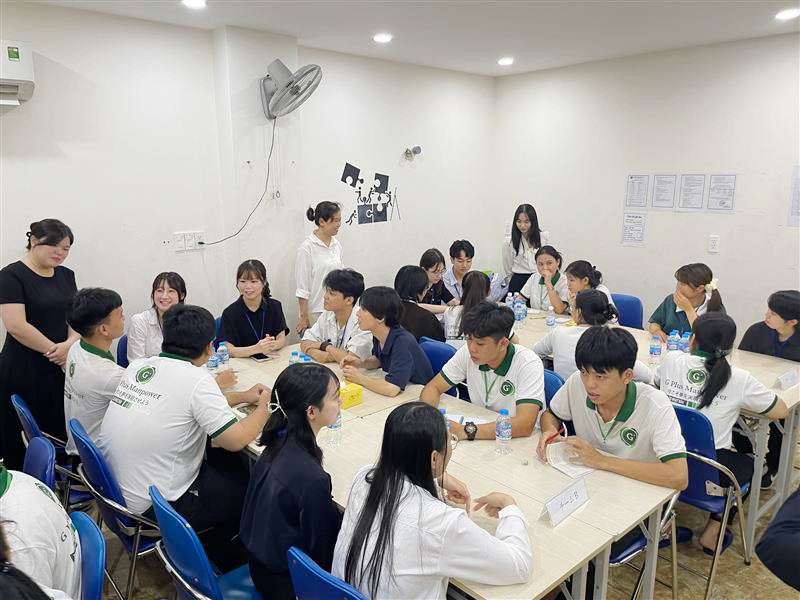 ベトナム現地研修――サイゴン紫紺会など現地社会人と交流・異文化交流も｜文学部