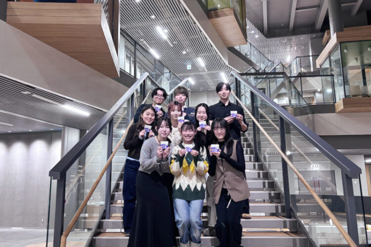 「BADUIからデザインを学べる付箋」を明大グッズとして販売――総合数理学部・中村研究室とコラボ｜商学部・加藤ゼミ