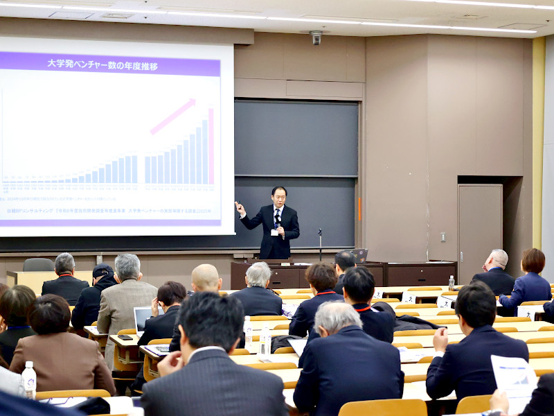 第32回メディア交流会――「就職の明治」の今をメディアに発信